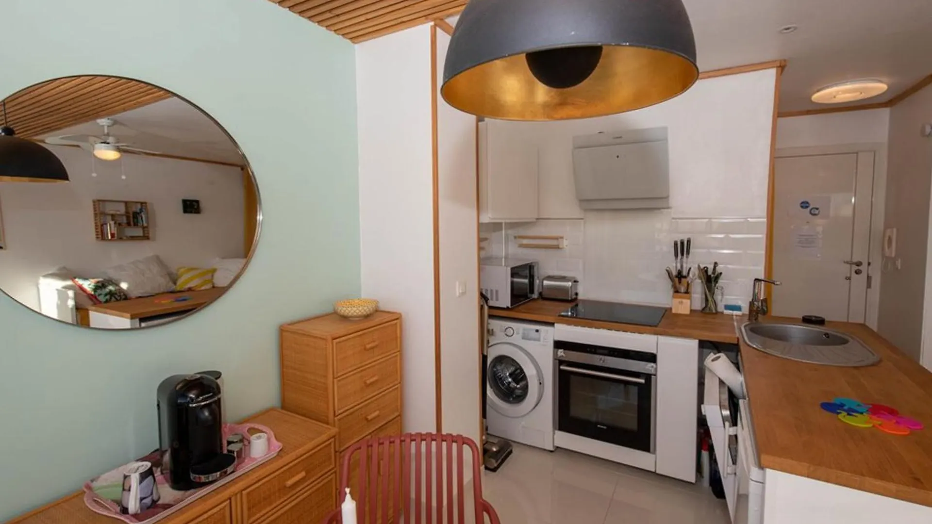 Studio Avec Terrasse, Centre Ville, Climatisation, Parking - Fr-1-803-86 Le Lavandou Apartman